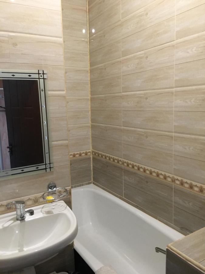 46,2 Karmysova Street Serviced Apartments Almaty Exterior foto